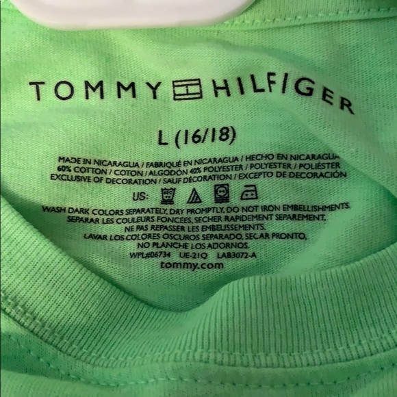 Green Tommy Hilfiger Tee - Picture 3 of 3